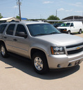 chevrolet tahoe 2009 silver suv ls gasoline 8 cylinders 2 wheel drive automatic 76049