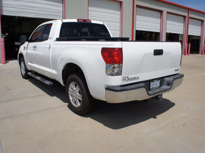 toyota tundra 2007 white limited gasoline 8 cylinders rear wheel drive automatic 75110