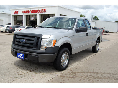ford f 150 2010 silver xl gasoline 8 cylinders 2 wheel drive automatic with overdrive 77627