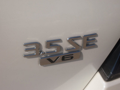 nissan altima 2009 white sedan 3 5 se gasoline 6 cylinders front wheel drive automatic 76049