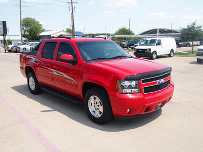 chevrolet avalanche 2011 red suv lt flex fuel 8 cylinders 2 wheel drive automatic 76049