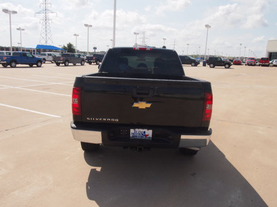 chevrolet silverado 1500 2009 black lt gasoline 8 cylinders 2 wheel drive automatic 76108