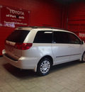 toyota sienna 2008 white van xle limited gasoline 6 cylinders all whee drive automatic 76116