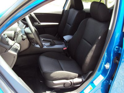 mazda mazda3 2012 lt  blue hatchback touring gasoline 4 cylinders front wheel drive automatic 32901