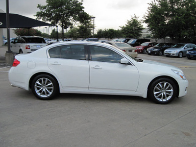 infiniti g37 sedan 2009 white sedan gasoline 6 cylinders rear wheel drive shiftable automatic 77074