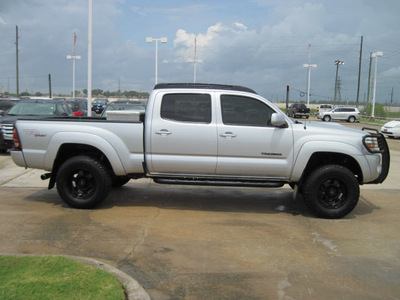 toyota tacoma 2006 silver prerunner v6 gasoline 6 cylinders rear wheel drive automatic with overdrive 77469