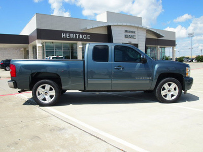 chevrolet silverado 1500 2008 blue pickup truck lt1 gasoline 8 cylinders 2 wheel drive automatic 75087