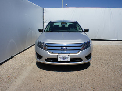 ford fusion 2012 silver sedan s gasoline 4 cylinders front wheel drive 6 speed manual 75235