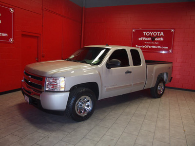 chevrolet silverado 1500 2009 beige ls gasoline 8 cylinders 4 wheel drive automatic 76116