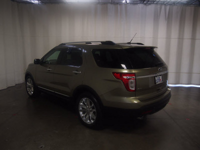 ford explorer 2012 ginger ale metallic suv xlt gasoline 6 cylinders 2 wheel drive automatic 76108