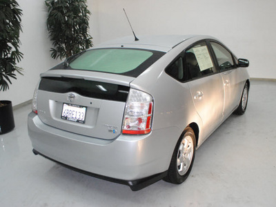 toyota prius 2008 silver hatchback hybrid 4 cylinders front wheel drive automatic 91731