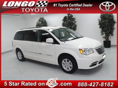 chrysler town and country 2011 white van touring flex fuel 6 cylinders front wheel drive automatic 91731