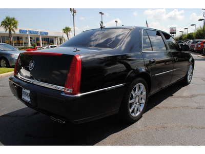 cadillac dts 2006 black sedan gasoline 8 cylinders front wheel drive automatic with overdrive 77581