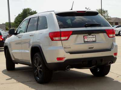 jeep grand cherokee 2012 silver suv altitude gasoline 8 cylinders 4 wheel drive automatic 62034