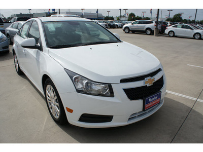 chevrolet cruze 2012 white sedan gasoline 4 cylinders front wheel drive not specified 77090