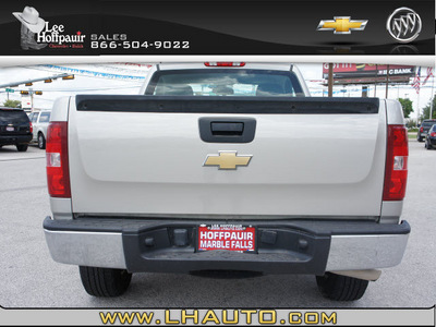 chevrolet silverado 1500 2008 silver pickup truck work truck gasoline 6 cylinders 2 wheel drive automatic 78654