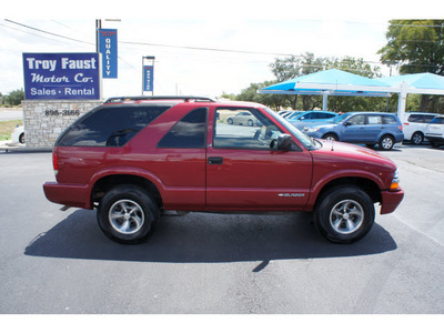 chevrolet blazer 2001 dk  red suv ls gasoline 6 cylinders rear wheel drive automatic 78028