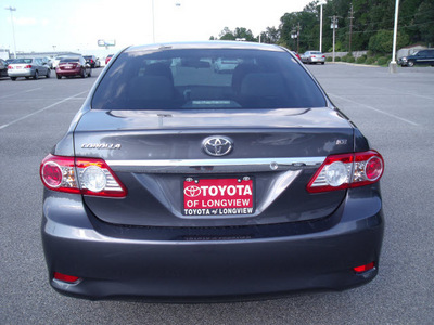 toyota corolla 2012 gray sedan le gasoline 4 cylinders front wheel drive automatic 75604