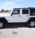 jeep wrangler unlimited 2010 white suv rubicon gasoline 6 cylinders 4 wheel drive automatic 77388