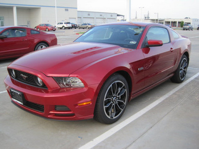 ford mustang 2013 red coupe gt premium gasoline 8 cylinders rear wheel drive 6 speed manual 77578