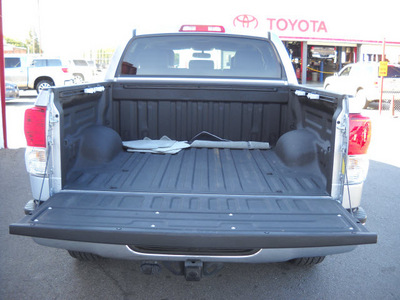 toyota tundra 2011 silver limited gasoline 8 cylinders 2 wheel drive automatic 79925