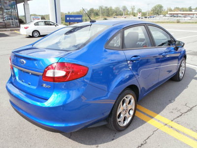 ford fiesta 2011 blue sedan sel gasoline 4 cylinders front wheel drive automatic 13502