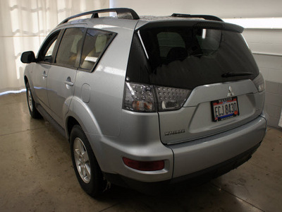 mitsubishi outlander 2010 silver suv es gasoline 4 cylinders all whee drive automatic 44060