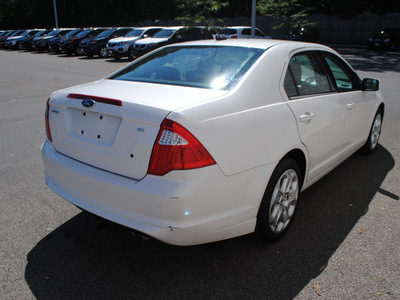 ford fusion 2010 white sedan se gasoline 4 cylinders front wheel drive not specified 44060