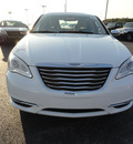 chrysler 200 2013 sedan limited flex fuel 6 cylinders front wheel drive shiftable automatic 60915
