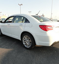 chrysler 200 2013 sedan limited flex fuel 6 cylinders front wheel drive shiftable automatic 60915
