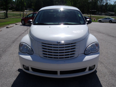 chrysler pt cruiser 2008 white wagon touring gasoline 4 cylinders front wheel drive automatic 75657