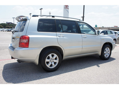 toyota highlander 2003 silver suv limited gasoline 6 cylinders front wheel drive automatic 76543