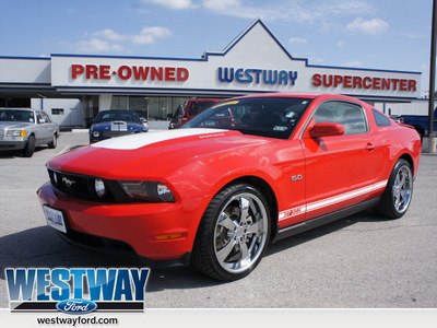 ford mustang 2011 red coupe gt premium gasoline 8 cylinders rear wheel drive 6 speed manual 75062