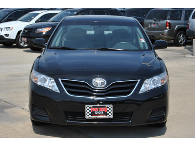 toyota camry 2011 red sedan le gasoline 4 cylinders front wheel drive automatic with overdrive 77469