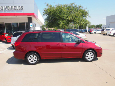toyota sienna 2008 dk  red van le 7 passenger gasoline 6 cylinders front wheel drive automatic 76053