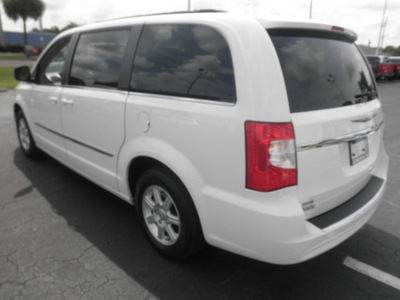 chrysler town and country 2012 white van touring flex fuel 6 cylinders front wheel drive automatic 34474