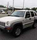 jeep liberty 2004 white suv sport gasoline 6 cylinders 4 wheel drive automatic 27215