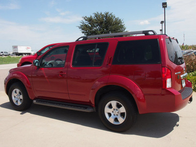 nissan pathfinder 2012 dk  red suv gasoline 6 cylinders 2 wheel drive automatic with overdrive 76018