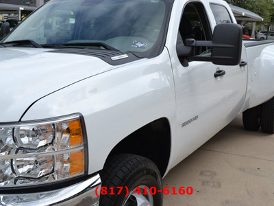 chevrolet silverado 3500hd 2012 white work truck 8 cylinders automatic 76051
