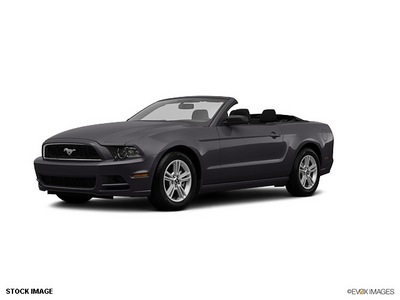 ford mustang 2013 2dr conv v6 premium 6 cylinders 6 speed automatic 75070