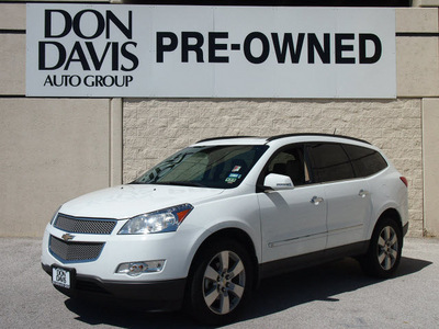 chevrolet traverse 2010 white suv ltz gasoline 6 cylinders front wheel drive automatic 76011