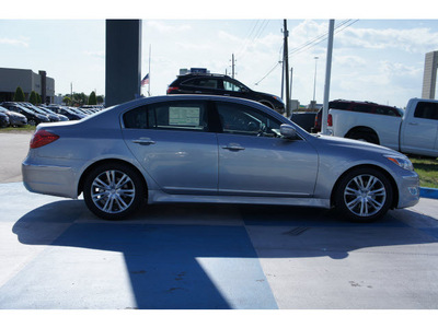 hyundai genesis 2012 gray sedan 3 8l v6 gasoline 6 cylinders rear wheel drive automatic 77094