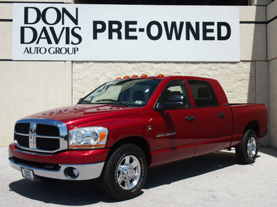 dodge ram 3500 2006 dk  red slt diesel 6 cylinders rear wheel drive 6 speed manual 76011