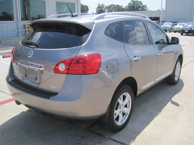 nissan rogue 2011 lt  gray sv gasoline 4 cylinders front wheel drive cont  variable trans  77301