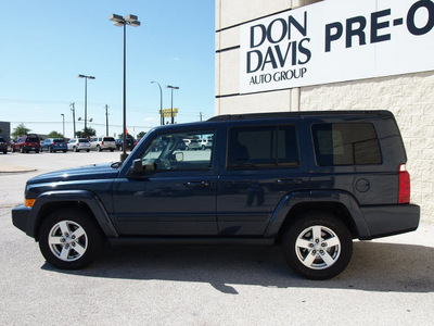 jeep commander 2008 blue suv sport gasoline 6 cylinders 4 wheel drive automatic 76011