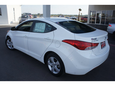 hyundai elantra 2013 white sedan gls gasoline 4 cylinders front wheel drive automatic 78550