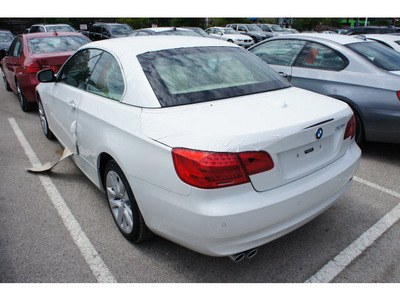 bmw 3 series 2013 off white 328i gasoline 6 cylinders rear wheel drive automatic 78729