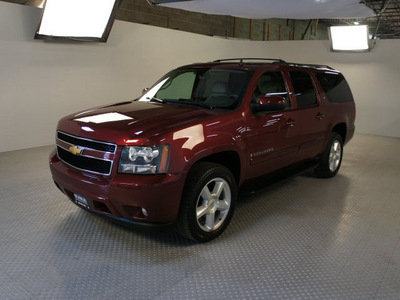 chevrolet suburban 2008 dk  red suv lt 1500 flex fuel 8 cylinders 2 wheel drive automatic 75219