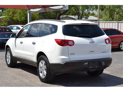 chevrolet traverse 2012 white lt gasoline 6 cylinders front wheel drive automatic 76903