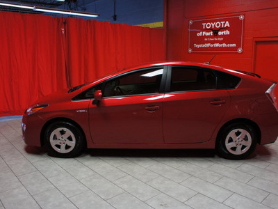 toyota prius 2011 red iii hybrid 4 cylinders front wheel drive automatic 76116